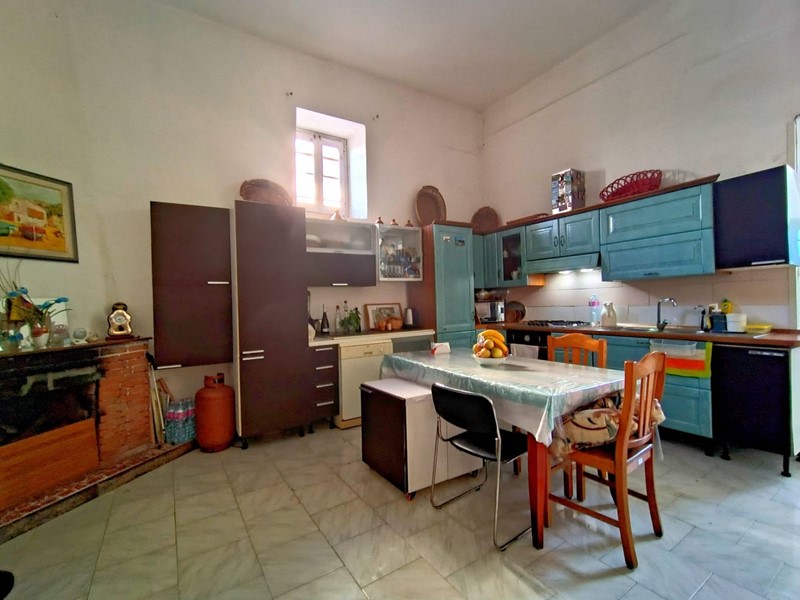 Monolocale in Vendita a Mariglianella, 60'000&euro;, 85 m²