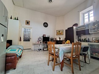 Monolocale in Vendita a Mariglianella, 60'000&euro;, 85 m²