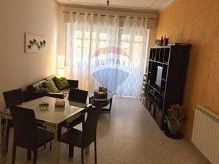 Appartamento in Vendita a Caltagirone, 90'000&euro;, 170 m²