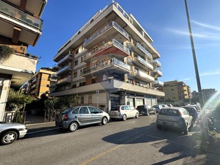 Quadrilocale in Vendita a Roma, 259'000€, 137 m²
