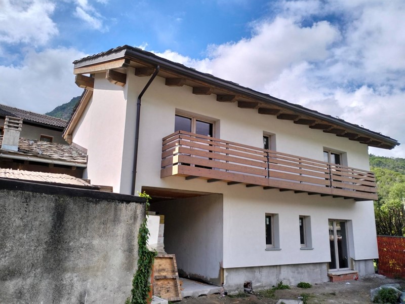 Villa in Vendita a Fènis, 180'000&euro;, 150 m²