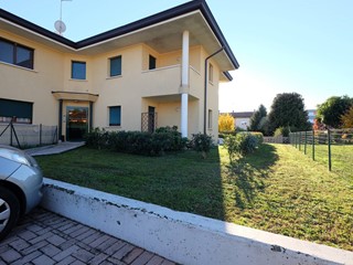 Appartamento in Vendita a Cordenons, 137'000€, 84 m²