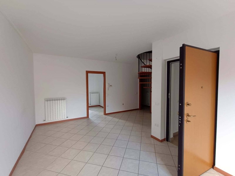 Appartamento in Vendita a Terre Roveresche, 129'000&euro;, 135 m²