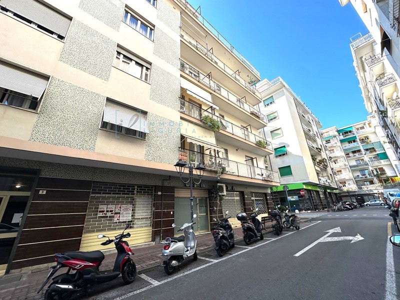 Bilocale in Vendita a Albenga, 150'000€, 60 m²