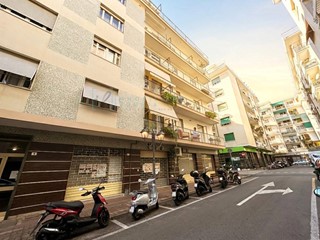 Bilocale in Vendita a Albenga, 150'000&euro;, 60 m²