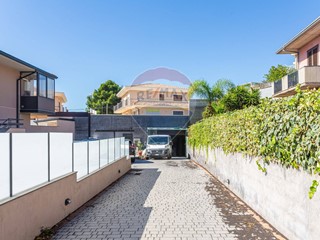 Immobile commerciale in Affitto a Mascalucia, 600€, 100 m²