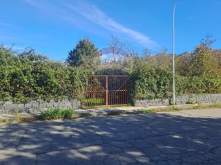 Terreno edificabile in Vendita a Linguaglossa, 650'000&euro;, 25500 m²