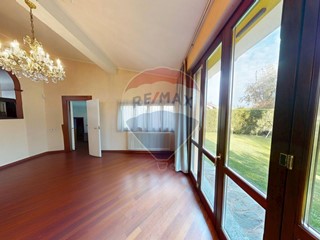 Casa Semi Indipendente in Vendita a Cassina de' Pecchi, 590'000&euro;, 250 m², con Box