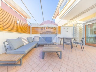 Bilocale in Vendita a Fiumicino, 225'000€, 71 m²