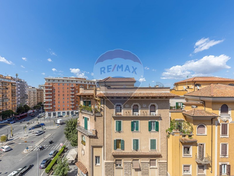 Bilocale in Vendita a Roma, 380'000€, 80 m²
