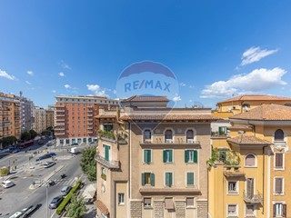 Bilocale in Vendita a Roma, 380'000€, 80 m²