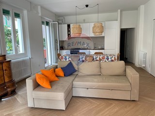 Appartamento in Affitto a Santa Margherita Ligure, 1'800€, 109 m²