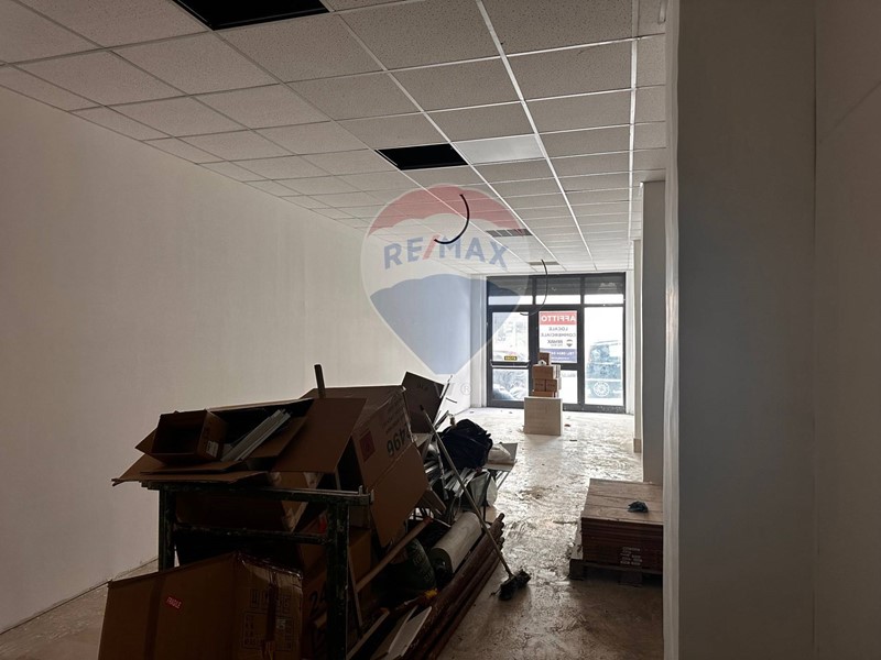 Immobile commerciale in Affitto a Benevento, 650&euro;, 70 m²