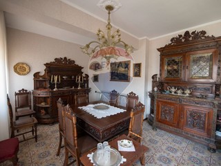 Appartamento in Vendita a Falconara Marittima, 192'000€, 180 m²