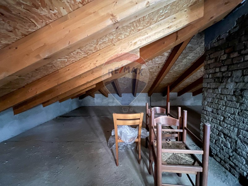 Monolocale in Vendita a Brugherio, 50'000€, 78 m²