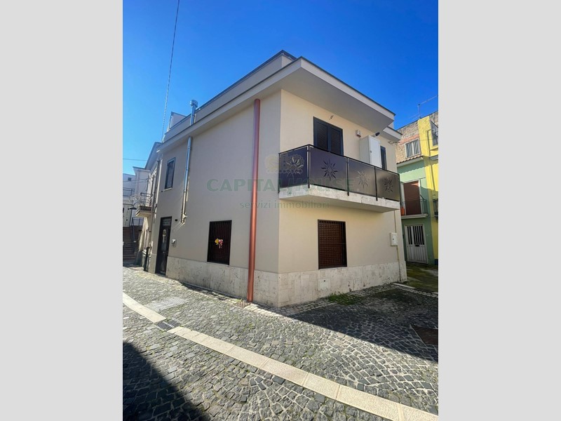 Casa Semi Indipendente in Vendita a Sperone, 170'000&euro;, 153 m²