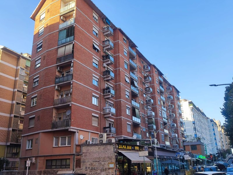 Stanza in Affitto a Roma, 600€, 107 m²