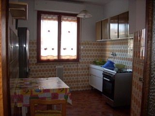 Stanza in Affitto a Pisa, 250&euro;, 100 m²