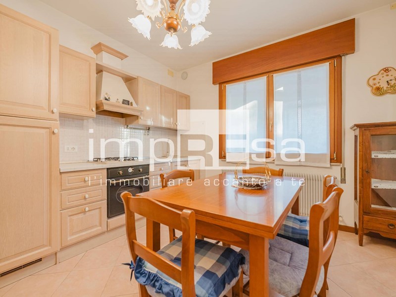 Casa Semi Indipendente in Vendita a Villorba, 160'000€, 125 m²