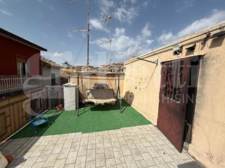 Trilocale in Vendita a Pedara, 88'000€, 75 m²