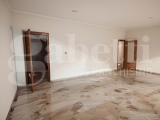 Quadrilocale in Vendita a Gravina di Catania, 139'000€, 115 m²