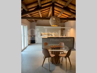 Casa Indipendente in Vendita a Ravenna, 399'000&euro;, 230 m², arredato