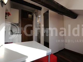 Monolocale in Vendita a Milano, 120'000€, 9 m², arredato