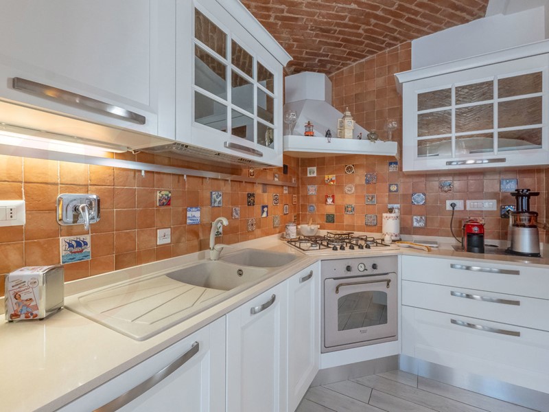 Quadrilocale in Vendita a Venaria Reale, 185'000&euro;, 115 m²