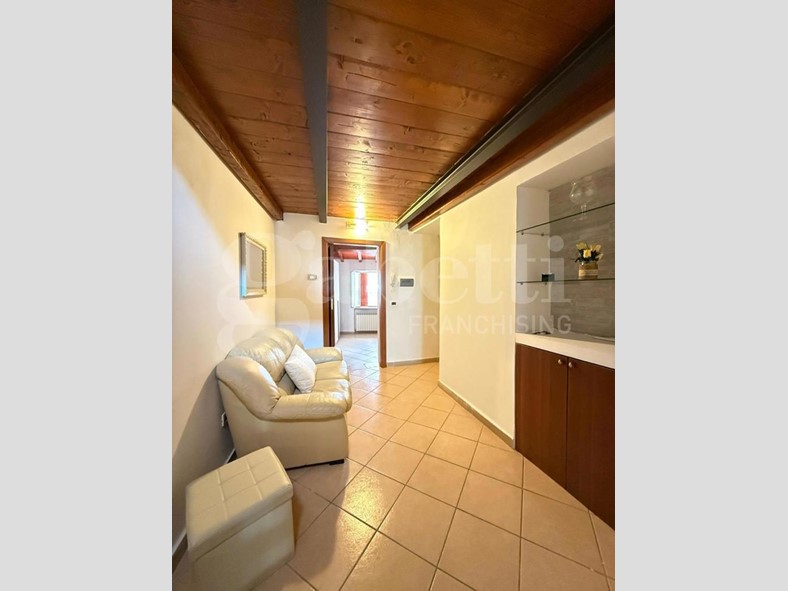 Trilocale in Vendita a Cosenza, 75'000€, 61 m², arredato