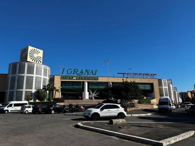 Immobile commerciale in Vendita a Roma, 192'000€, 95 m²