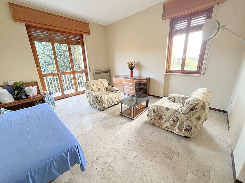 Villa in Vendita a Inveruno, 268'000&euro;, 198 m²