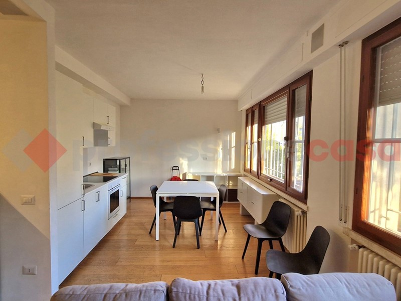 Quadrilocale in Affitto a Pisa, 425€, 100 m²