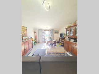 Quadrilocale in Vendita a Arcola, 230'000€, 130 m²