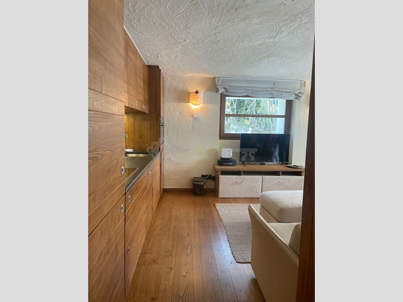 Bilocale in Affitto a Courmayeur, zona Entreves, 50 m², arredato