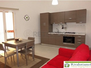 Casa Indipendente in Vendita a Caltanissetta, 155'000&euro;, 250 m²