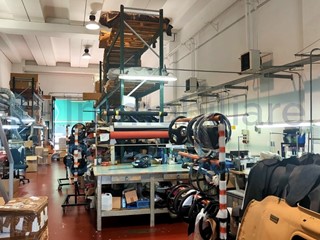 Attività commerciale in Vendita a Ferrara, 350'000&euro;, 315 m²