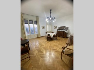 Appartamento in Affitto a Piacenza, 1'000€, 191 m², arredato