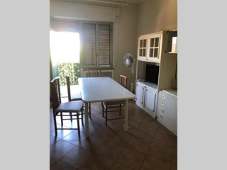 Quadrilocale in Affitto a Pescara, zona Zona Stadio, 250€, 85 m², arredato