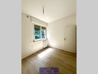 Trilocale in Vendita a Firenze, zona Gavinana, 368'000€, 81 m²