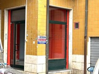 Attività commerciale in Vendita a Catanzaro, 118'000&euro;, 76 m²