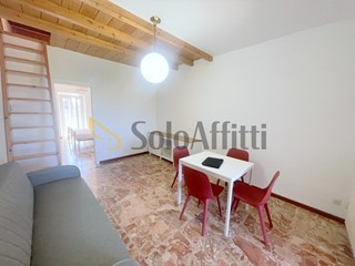 Trilocale in Affitto a Ancona, zona Candia, 520€, 50 m², arredato