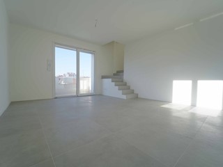 Appartamento in Vendita a Rimini, 389'000€, 149 m²