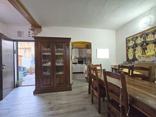Appartamento in Vendita a Iglesias, zona Via Sicilia, 110'000€, 95 mq. 