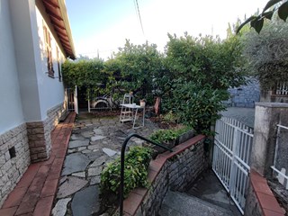 Casa Indipendente in Vendita a La Spezia, zona Brigola, 98'000&euro;, 45 m²