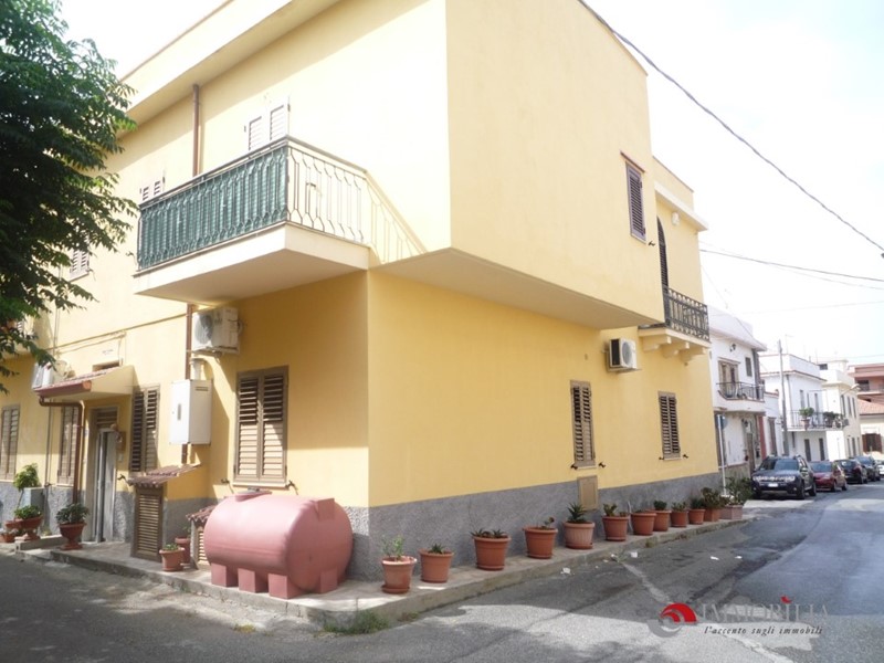Quadrilocale in Vendita a Motta San Giovanni, 70 m²