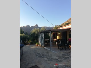 Casa Indipendente in Vendita a Montebello Jonico, 100 m²