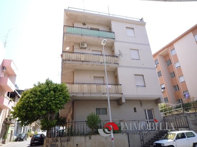 Appartamento in Vendita a Reggio Calabria, 130 m²