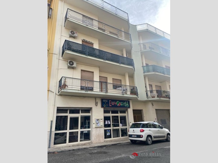 Quadrilocale in Vendita a Melito di Porto Salvo, 150 m²
