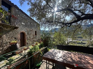 Casale in Vendita a San Lorenzo, 500 m²