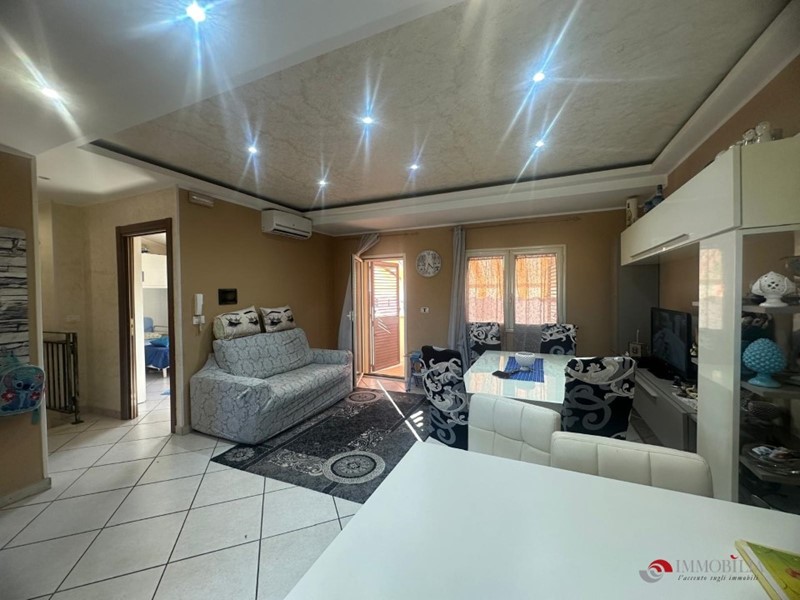 Trilocale in Vendita a Melito di Porto Salvo, 85 m²